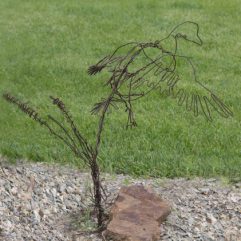 Duck in flight wire sculpture image